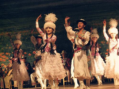 柯尔克孜族民间舞蹈