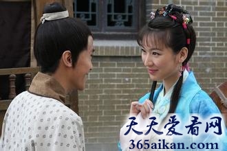 名著《红楼梦》中王夫人为什么要接纳袭人？