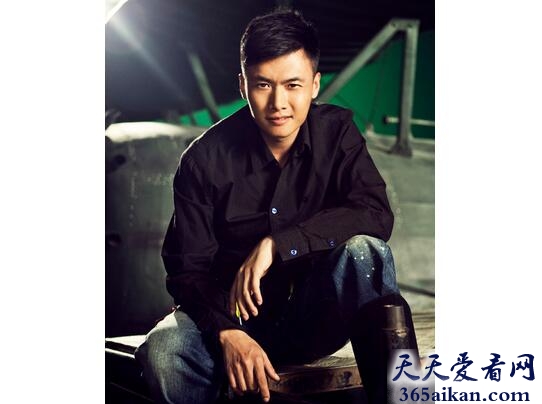 曹丕的扮演者于滨.jpg
