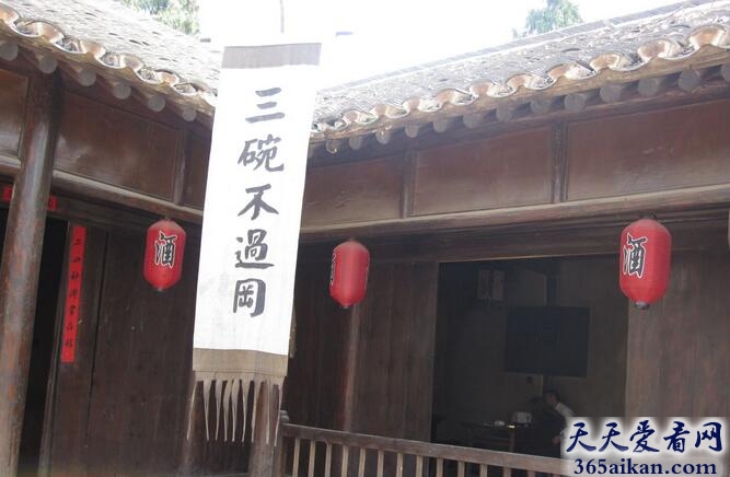 梁山108好汉武松打虎的时候连喝18碗酒，那么武松的酒量到底有多大？
