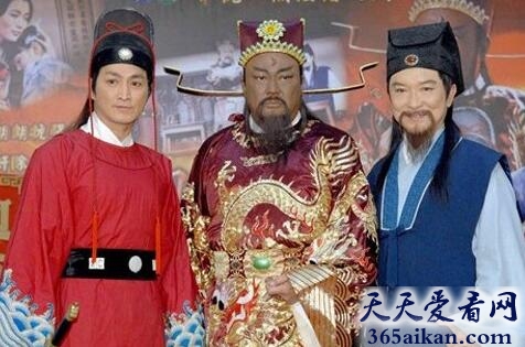 清廉的象征包拯七十大寿的时候拒收皇帝的寿礼