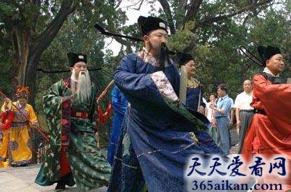 杨信人物经历，《杨信传》介绍