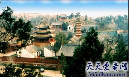 过香积寺作者简介，过香积寺写的什么
