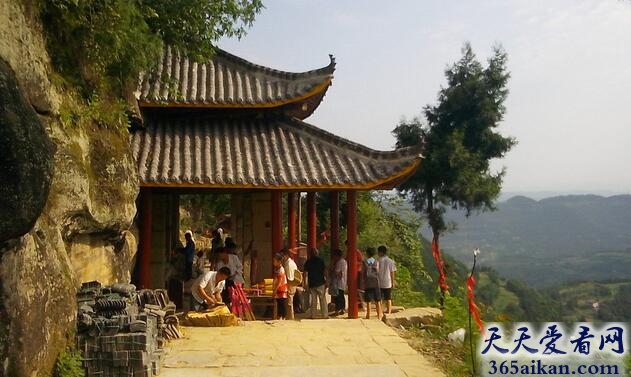 李贤章怀寺在什么位置，章怀寺的特点