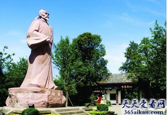 杜甫的文学特点,杜甫的诗文表述的是什么