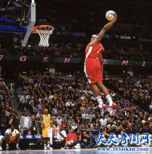 盘点NBA史上十大扣篮王，个个都是扣篮高手！