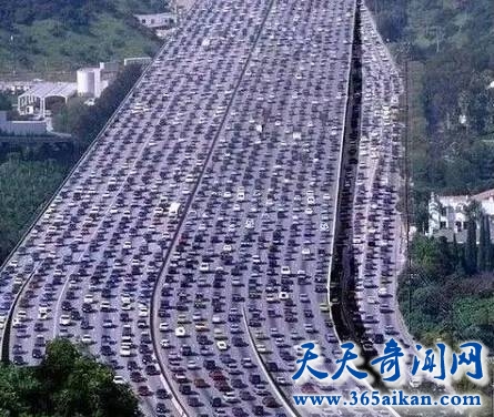 细数人类历史上最长的大堵车有哪些？中国北京也上榜了！