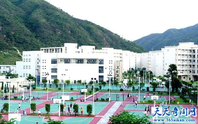 京师范大学-香港浸会大学联合国际学院.jpg