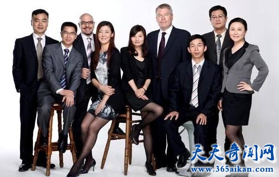 行政管理专业学生.jpg