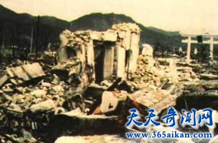美国在日本广岛投下原子弹8.jpg
