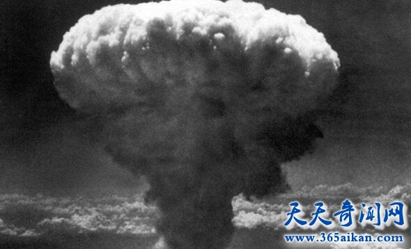 美国在日本广岛投下原子弹1.jpg
