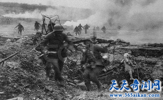 第一次世界大战中的绞肉机，索姆河战役伤亡惨重！