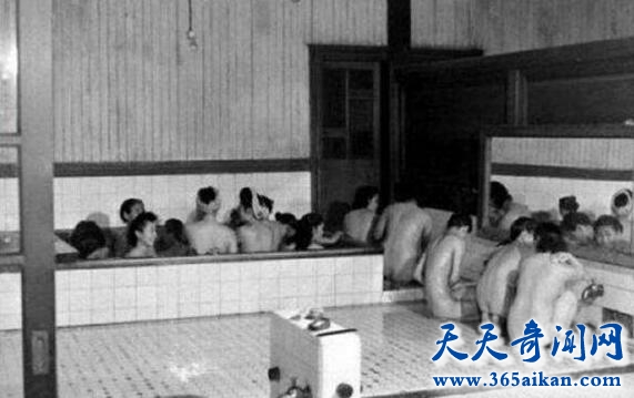 苏联部队进入山海关后，日本妇女和军妓的恐怖遭遇！