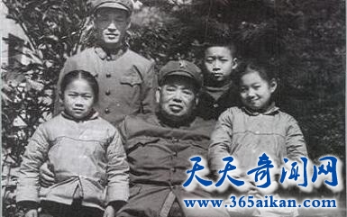 许世友将军3任老婆分别是谁，许世友将军的子女介绍！