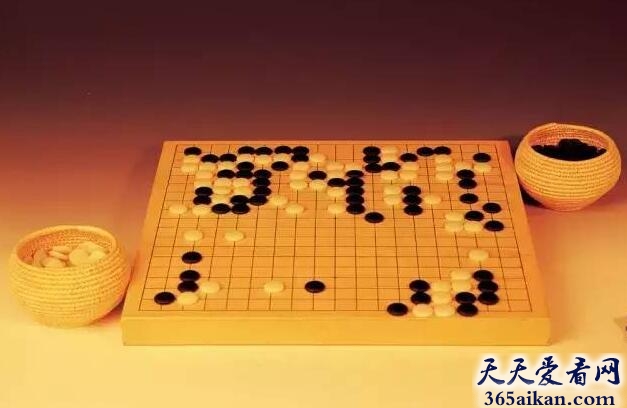 最早的棋类游戏，围棋起源于哪个国家？