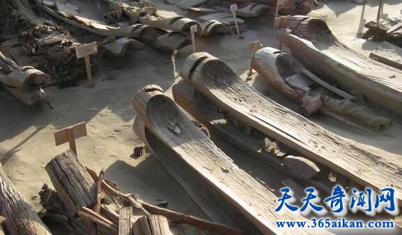 探寻中国最具争议的小河墓地，世界上干尸最多的墓地！