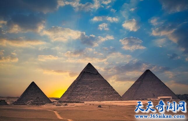 埃及金字塔1.jpg