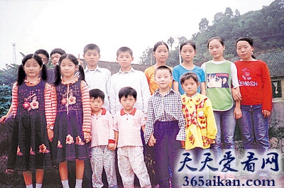 中国第一双胞胎村，在村里随便走走就碰见3,5对双胞胎！