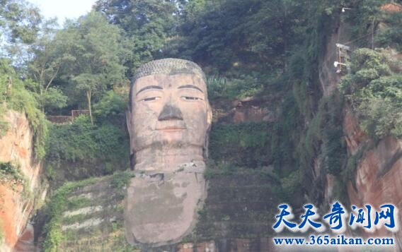 乐山大佛1.jpg