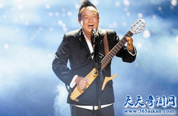 黄大炜1.jpg