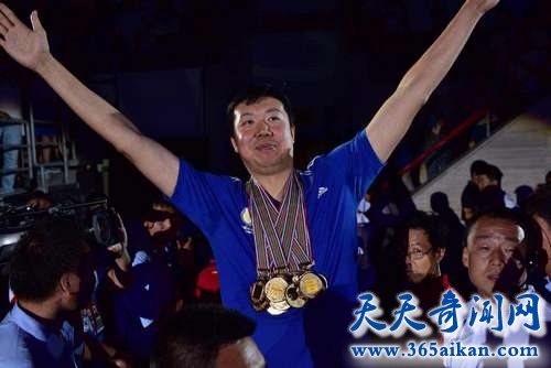 一个时代的落寞，中国男篮王治郅退役