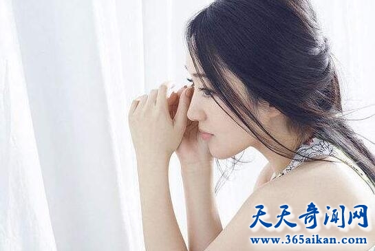 杨钰莹近照.jpg