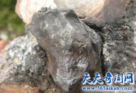 俄罗斯陨石被击穿！谁拯救了地球？