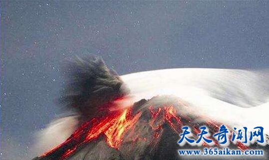 富士山喷发1.jpg