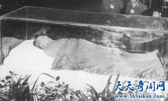 揭秘毛泽东的遗体为什么不能活化火化