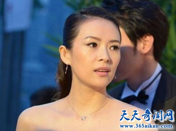 章子怡被高官咬掉乳头，最招黑的明星（章子怡陪睡赚7个亿）