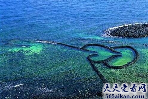 台湾澎湖海底发现远古文明.jpg
