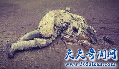 罗布泊的诡异事件2.jpg