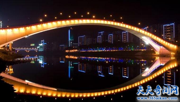 重庆綦江彩虹桥突然垮塌死伤惨重!揭秘:重庆綦江彩虹桥垮塌是什么原因产生的?