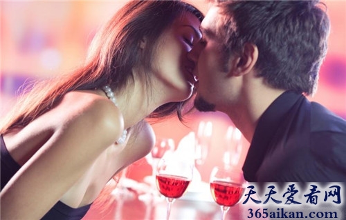 世界上最香艳的节日，国际接吻节是怎样诞生的？