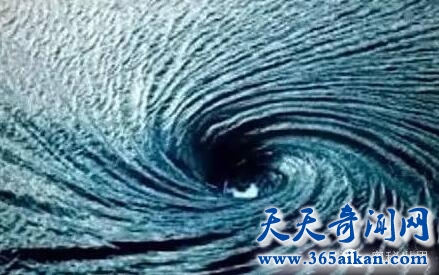 在大海上存在的黑洞，大西洋南部发现神秘“海洋漩涡黑洞”