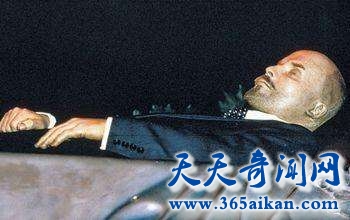 社会主义的奠基人，列宁的遗体差点被火化！