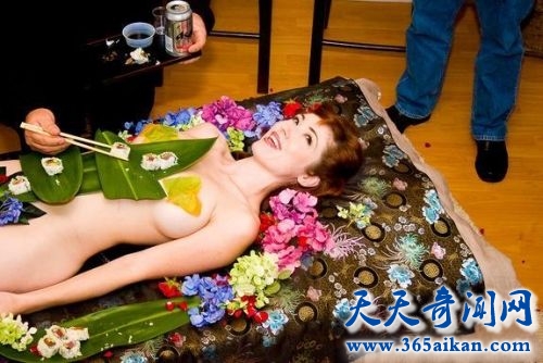 商人出来秀下限了，各地美女人体盛宴大尺度露点吸引眼球！