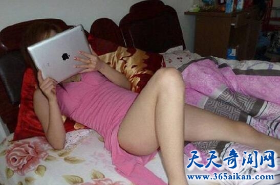 90后女鉴黄师工作揭秘，视频太辣眼看久了扛不住！