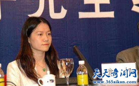 杨振宁妻子翁帆.jpg