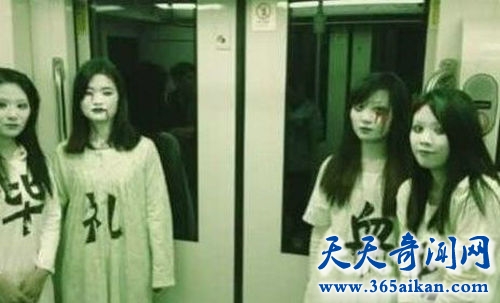 上海地铁女僵尸出没，地铁乘客受惊吓