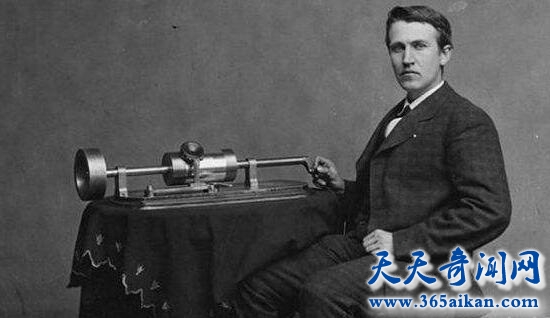 世界上第一部留声机是谁发明的？