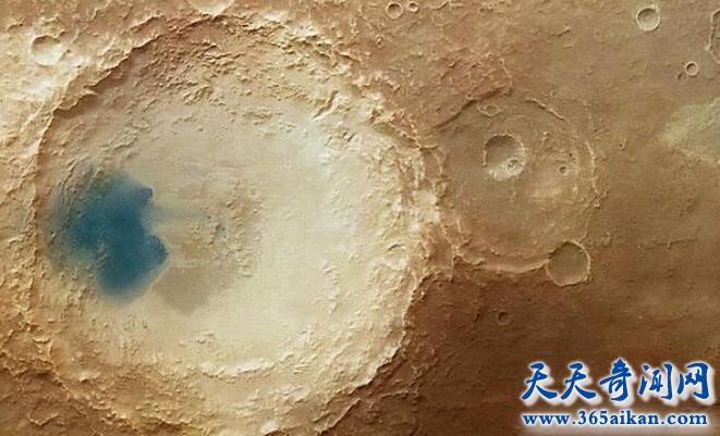 惊现火星神秘巨坑，火星神秘巨坑是外星人基地的入口吗？
