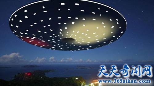 上海天空惊现巨型UFO，多名人员目睹！