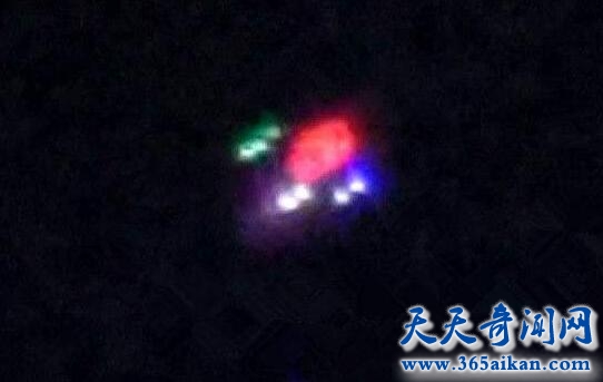 市民拍到蓝色闪光物真的是UFO吗？UFO专家说不是风筝和飞机！