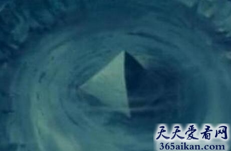 探秘百慕大三角海底惊现玻璃金字塔