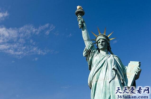 世界上最大的金属雕像：自由女神像