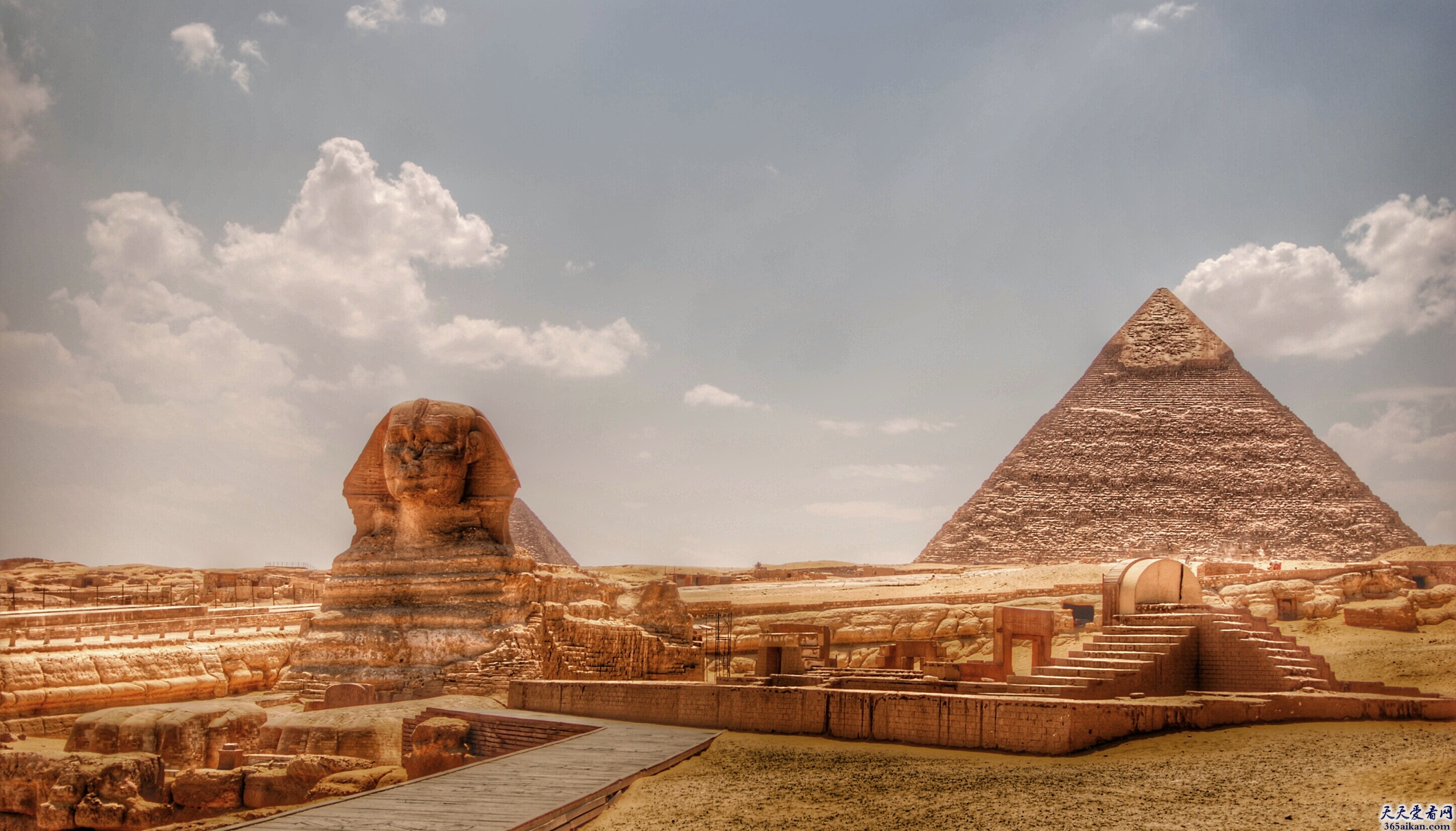 世界上最大的金字塔是哪个？世界上最大的金字塔介绍