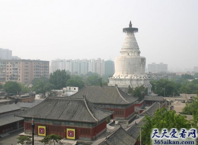 中国最大的藏式佛塔：妙应寺白塔
