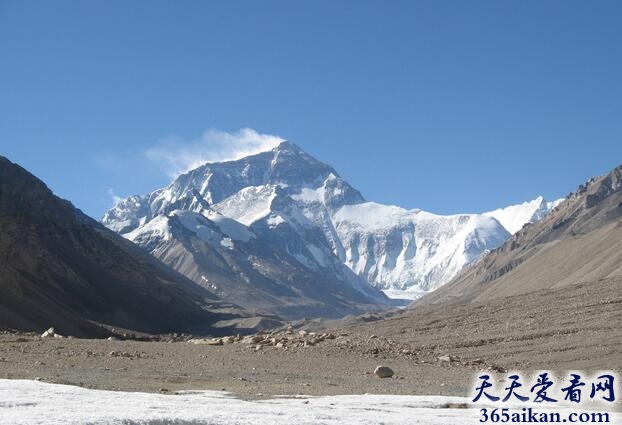 全球十大最奇特的边界，珠穆朗玛峰也在其中！