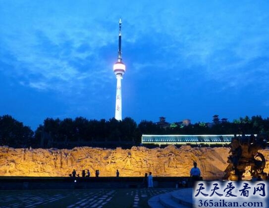 中国第一座电视塔：龟山电视塔.jpg